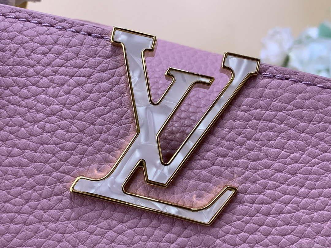 LV M22122 Louis Vuitton Capucines Mini Handbag Pink