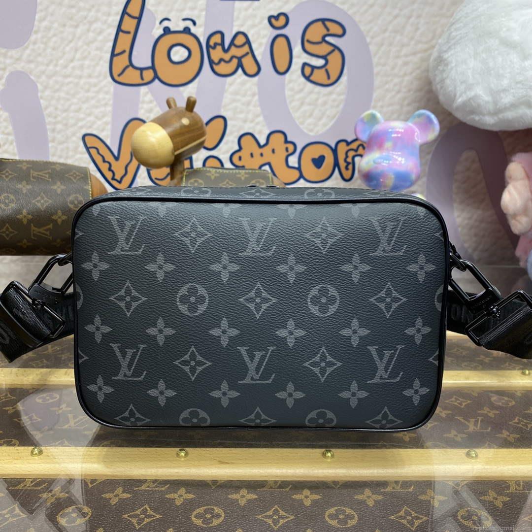 LV M46955 Louis Vuitton Alpha Messenger Bag Black