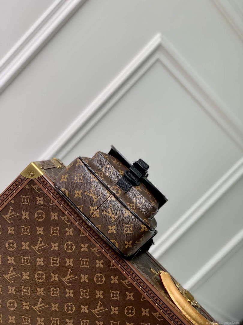 LV M46973 Louis Vuitton Quest Messenger Bag