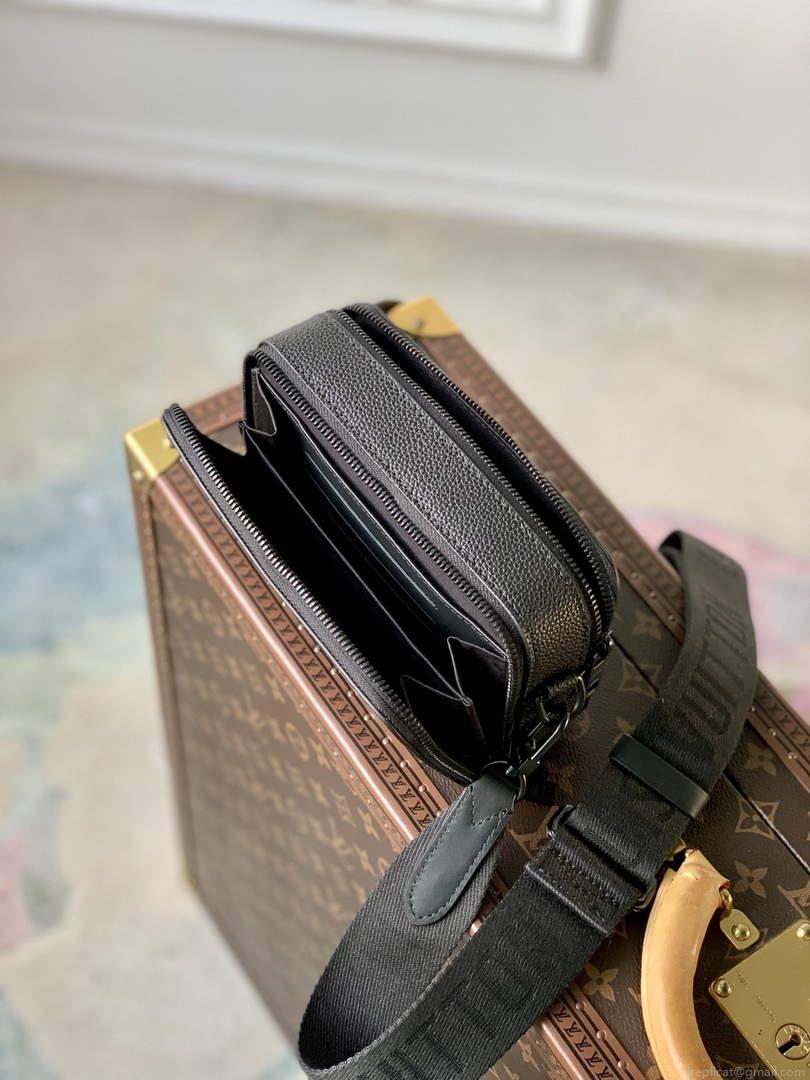 LV M59161 Louis Vuitton Alpha Wearable Wallet Black