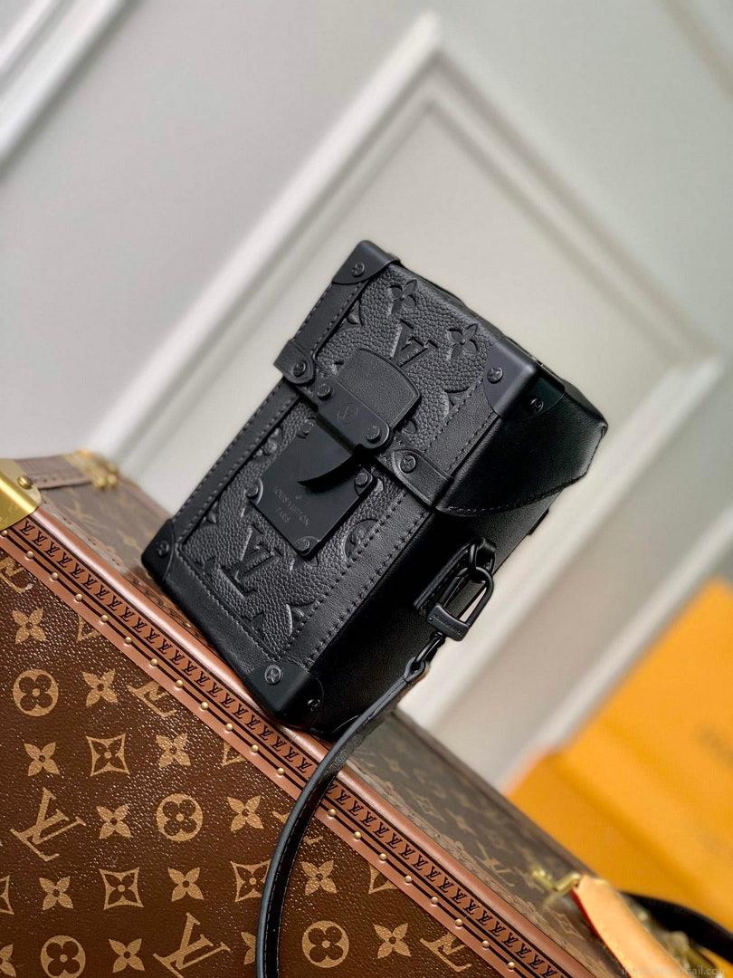 LV M82077 Louis Vuitton Vertical Trunk Wearable Wallet black embossed