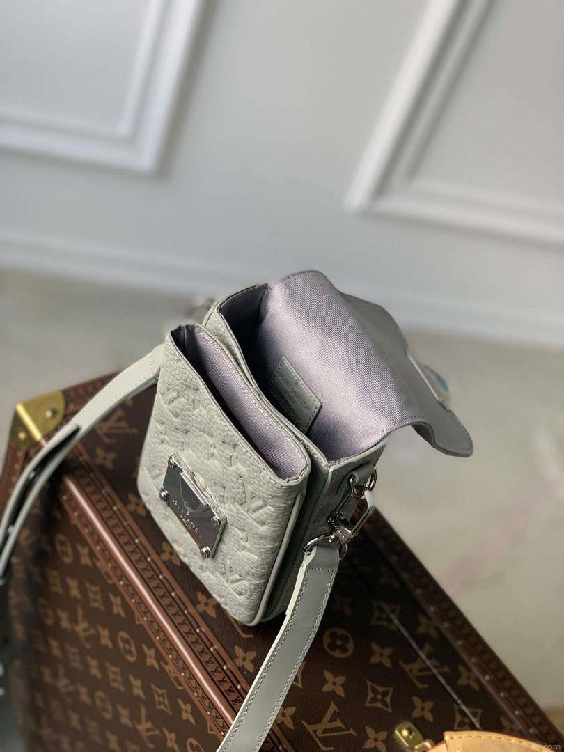 LV M82568 Louis Vuitton S-Lock Vertical Wearable Wallet Mineral Gray