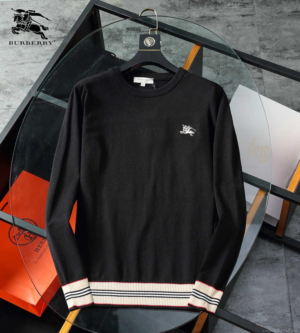 Burberry Men’s 80636341 Embroidered Oak Leaf Crest Wool Sweater B70019