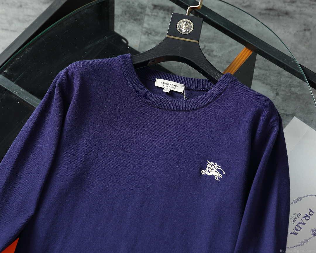 Burberry Men’s 80636341 Embroidered Oak Leaf Crest Wool Sweater B70019