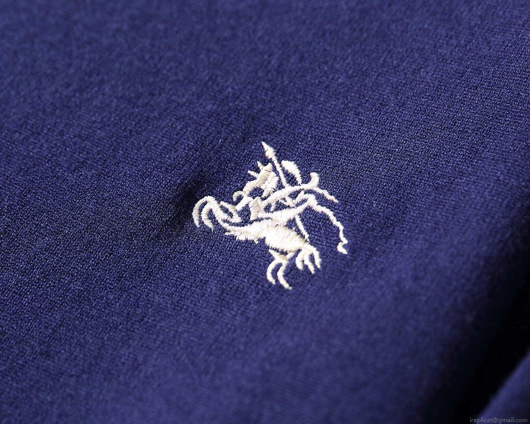 Burberry Men’s 80636341 Embroidered Oak Leaf Crest Wool Sweater B70019
