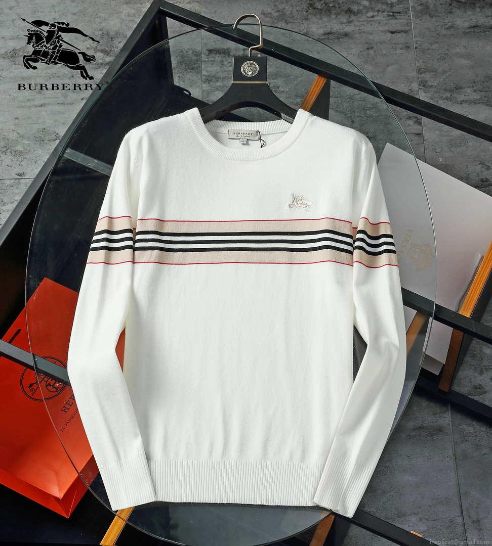 Burberry Men’s 80636341 Embroidered Oak Leaf Crest Wool Sweater B70020