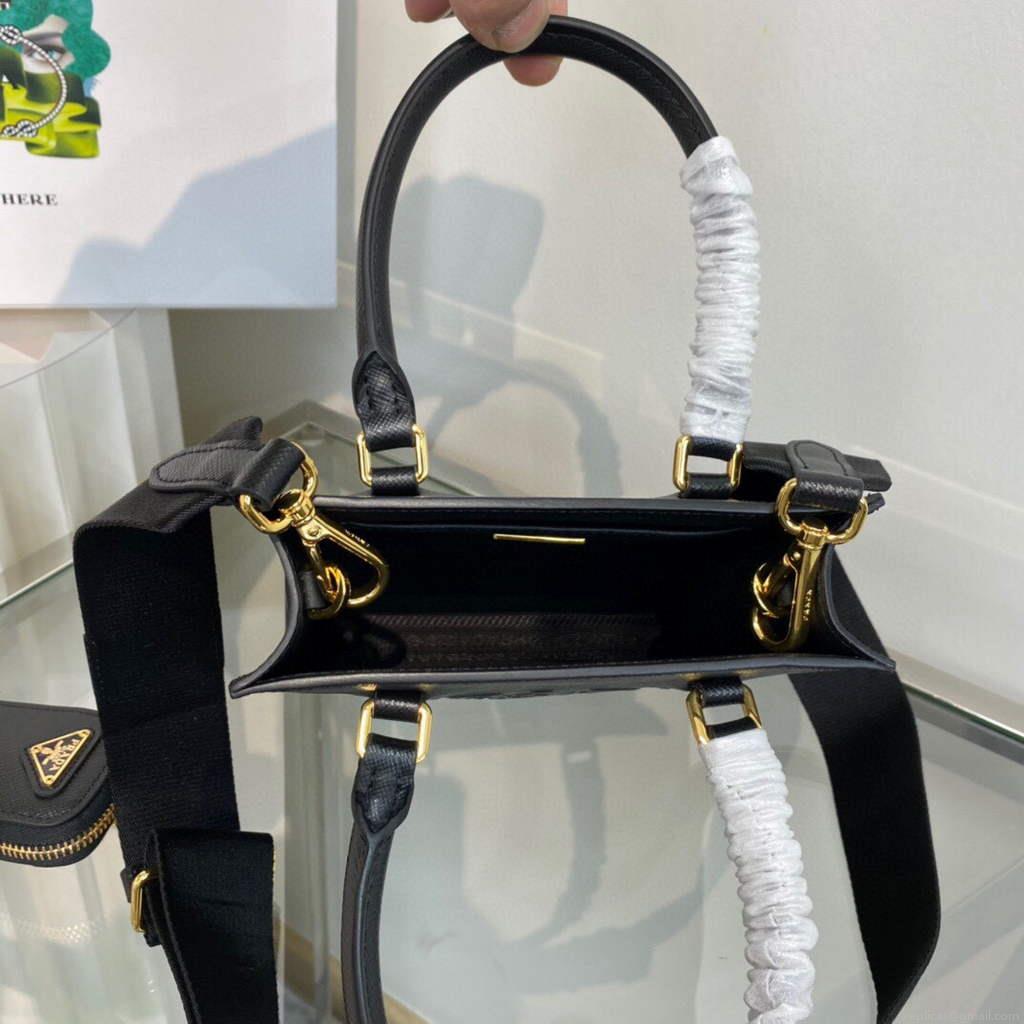 Prada 1BA333 Small Saffiano leather handbag Black