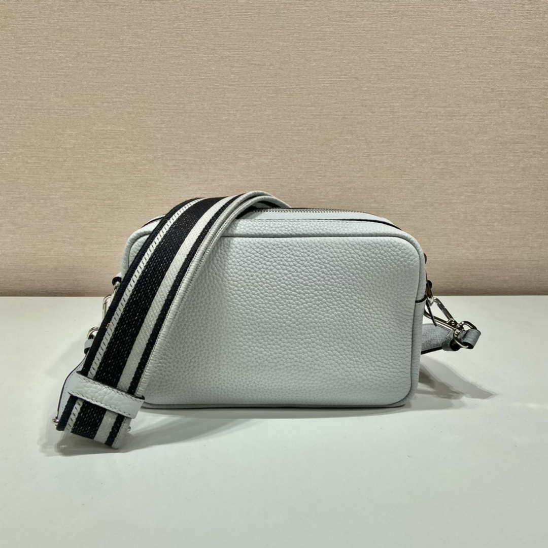 Prada Leather bag with shoulder strap 1BH082 White