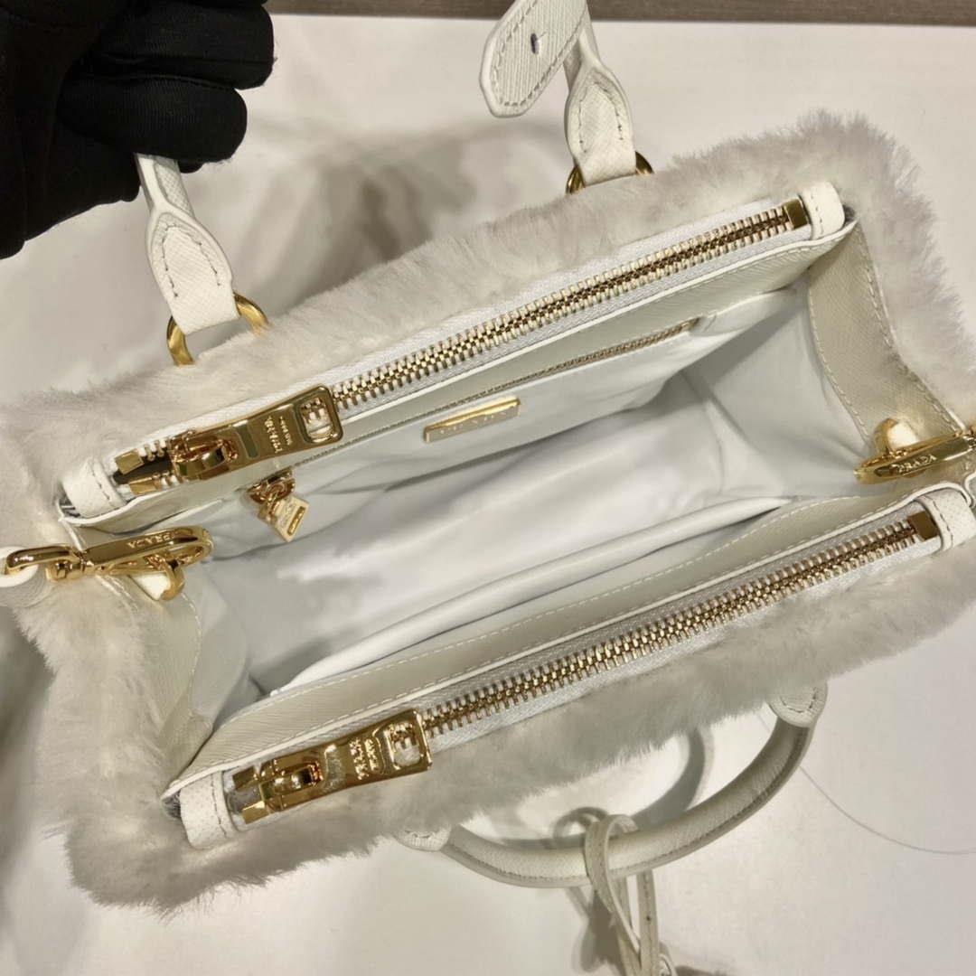 Prada 1BA906 Galleria Triangle Logo Mini Bag White Ladies Sheepskin
