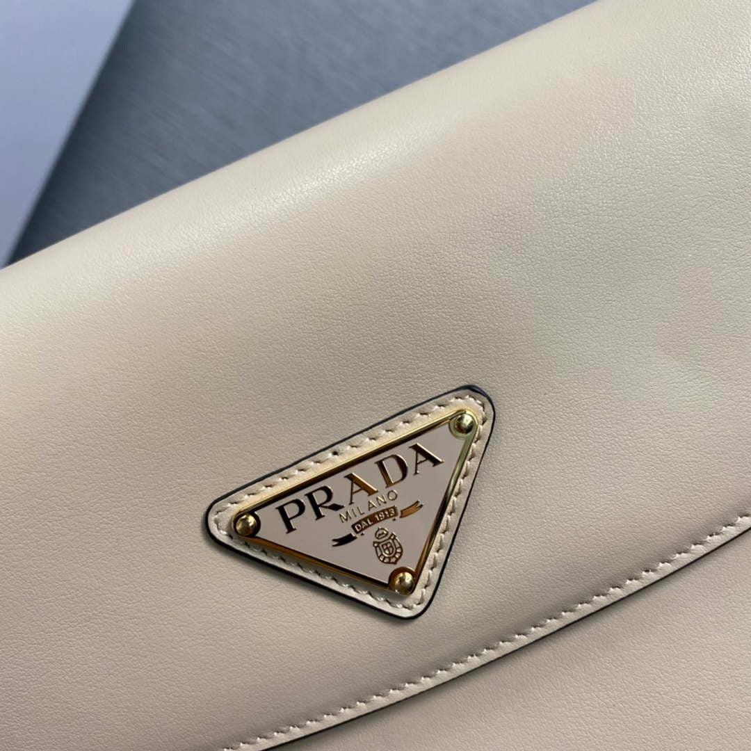 Prada 1BD365 Leather shoulder bag Beige