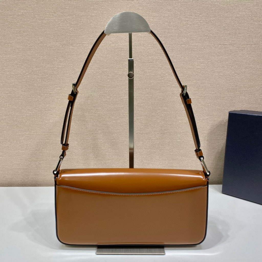 Prada 1BD323 Brushed leather Prada Femme bag Brown