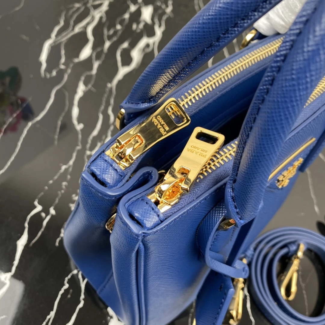 Prada 1BA906 Prada Galleria Saffiano leather mini-bag Light Blue