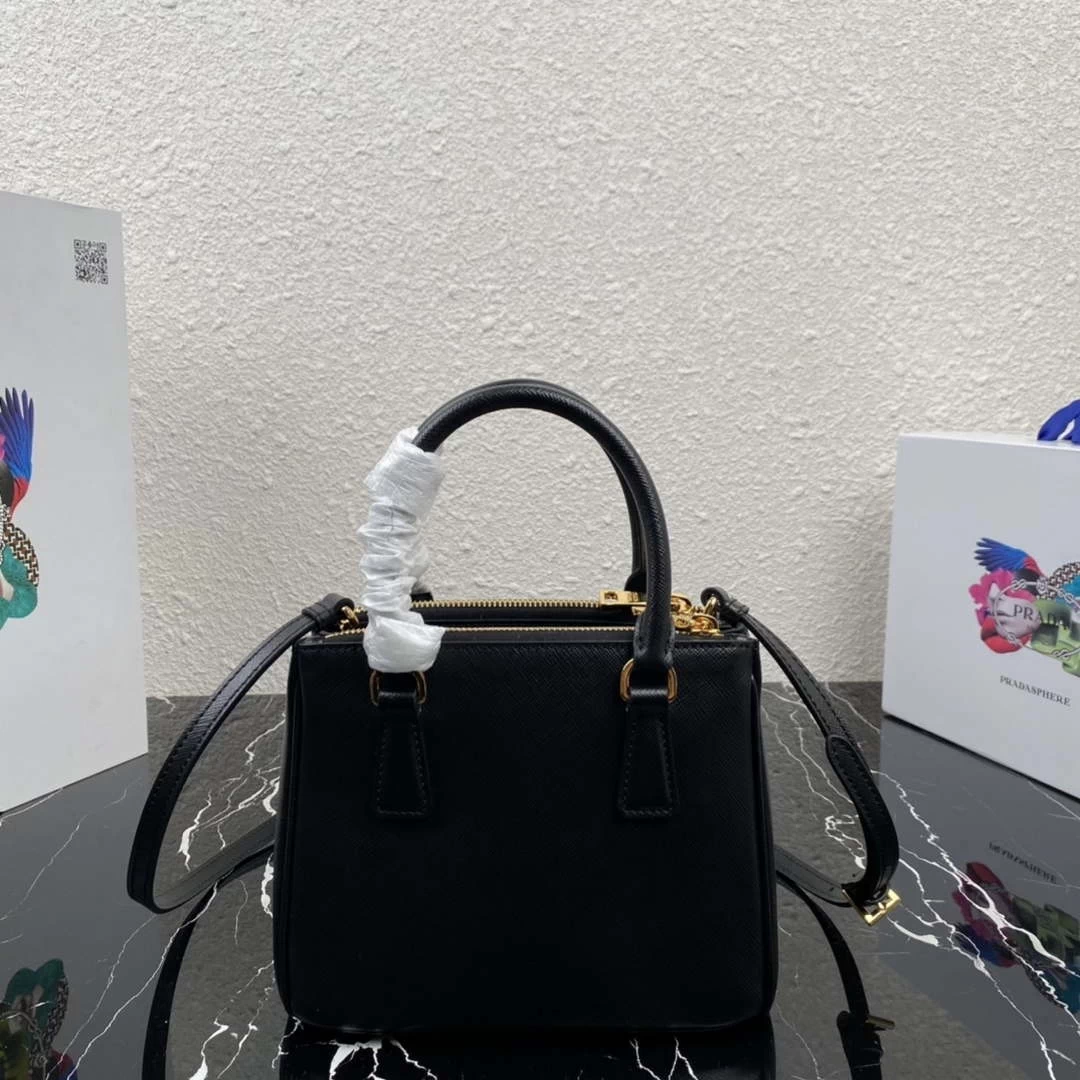 Prada 1BA906 Prada Galleria Saffiano leather mini-bag Black
