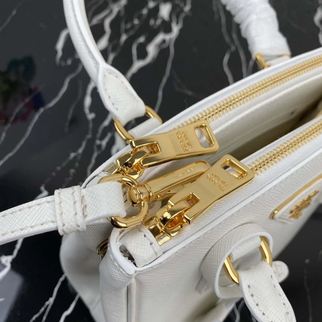Prada 1BA906 Prada Galleria Saffiano leather mini-bag White