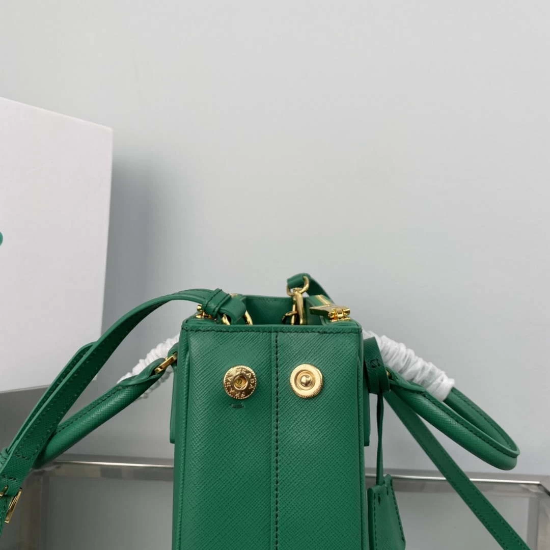 Prada 1BA906 Prada Galleria Saffiano leather mini-bag Green