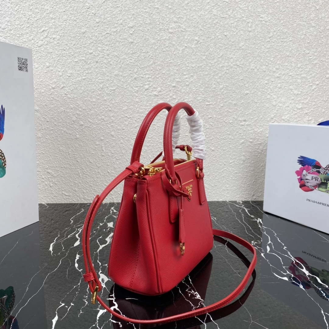 Prada 1BA906 Prada Galleria Saffiano leather mini-bag Red
