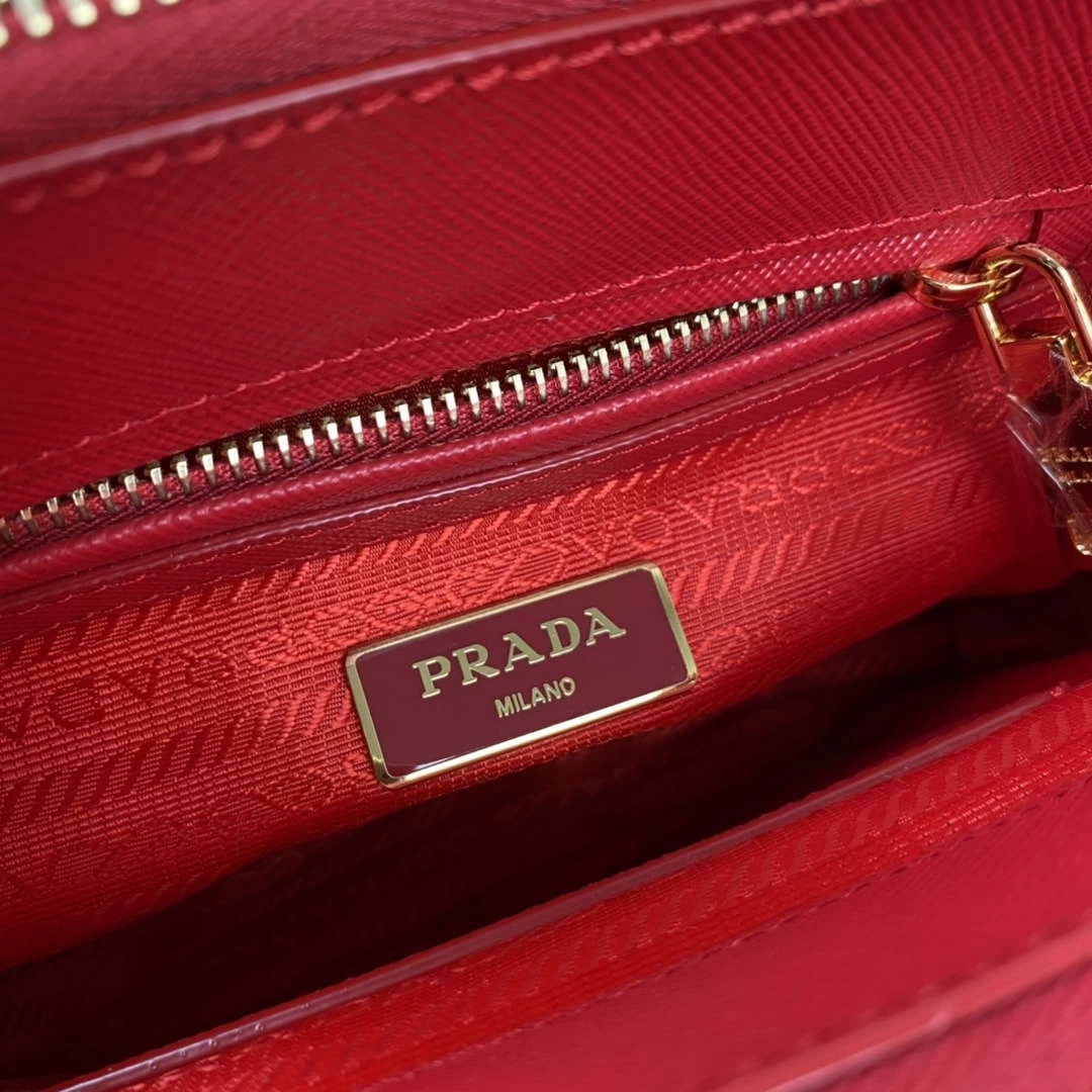 Prada 1BA906 Prada Galleria Saffiano leather mini-bag Red