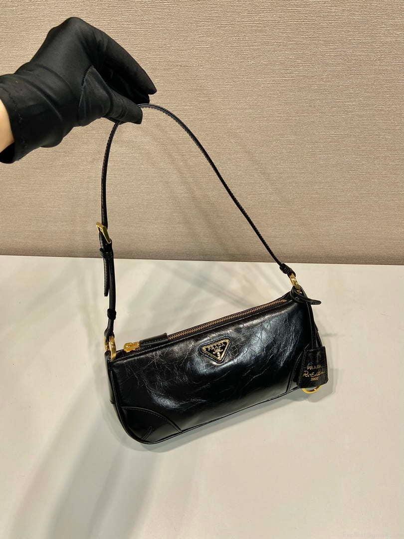Prada 1BC201 Re-Edition 2002 small leather shoulder bag Black