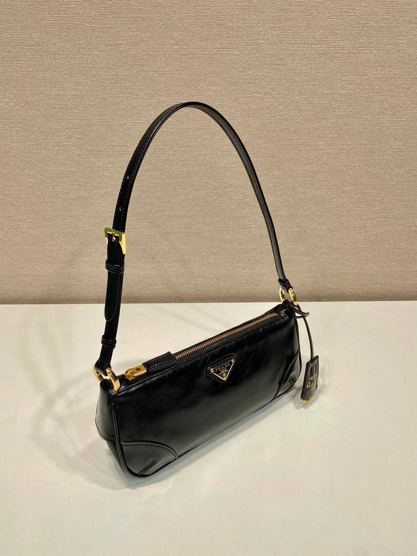 Prada 1BC201 Re-Edition 2002 small leather shoulder bag Black
