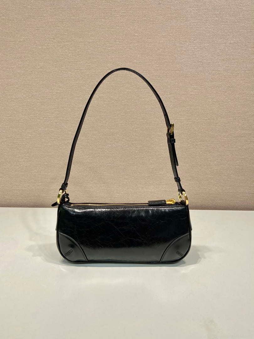 Prada 1BC201 Re-Edition 2002 small leather shoulder bag Black