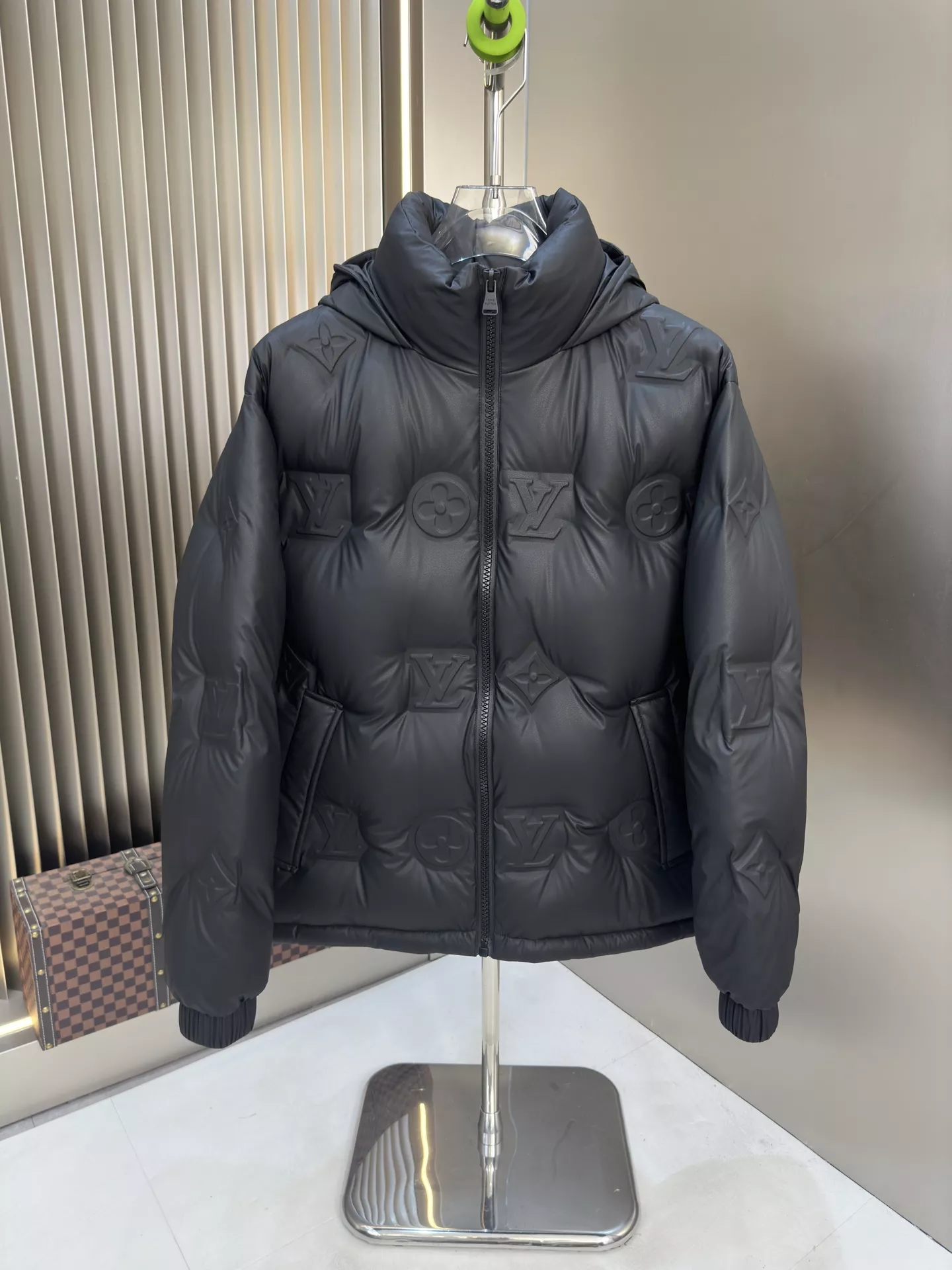 Louis Vuitton Man Clothing Down Feather Coat Long Sleeved 659591