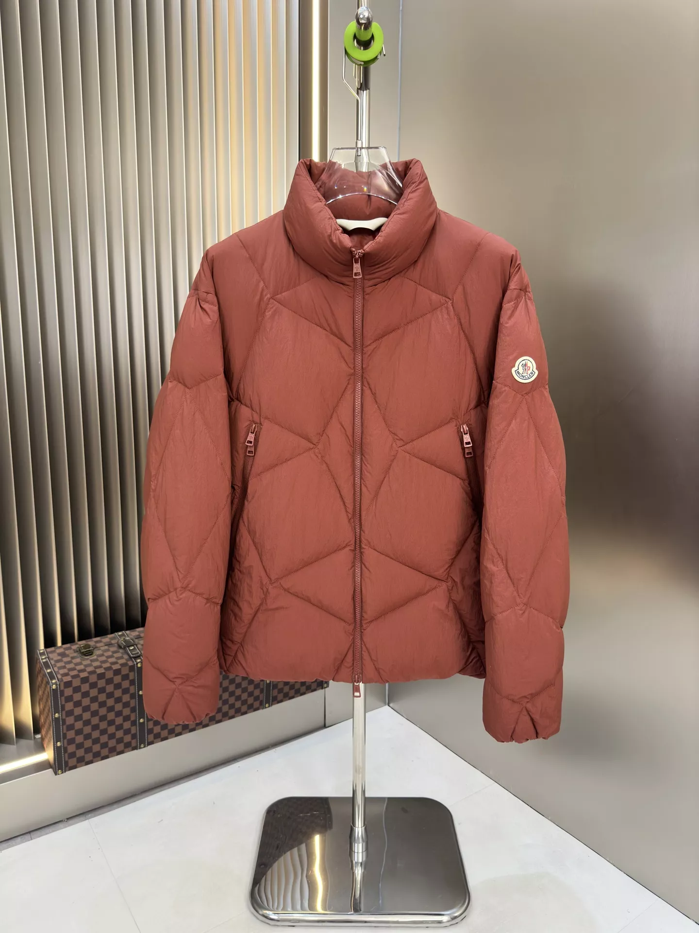 Man Moncler Whoelsale Down Feather Coat Long Sleeved 359598