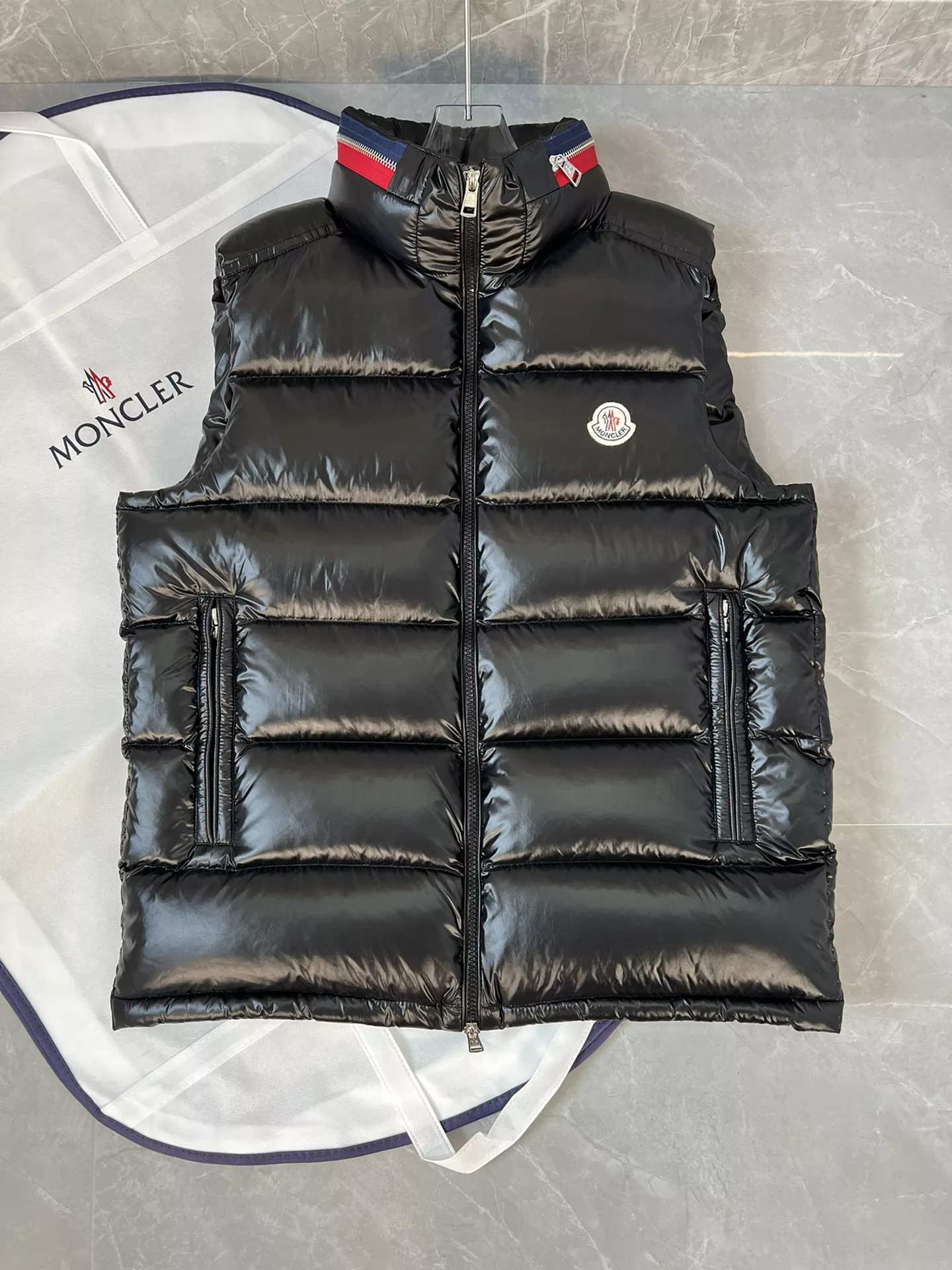 Moncler Down Feather Coat Long Sleeved For Men #1359537