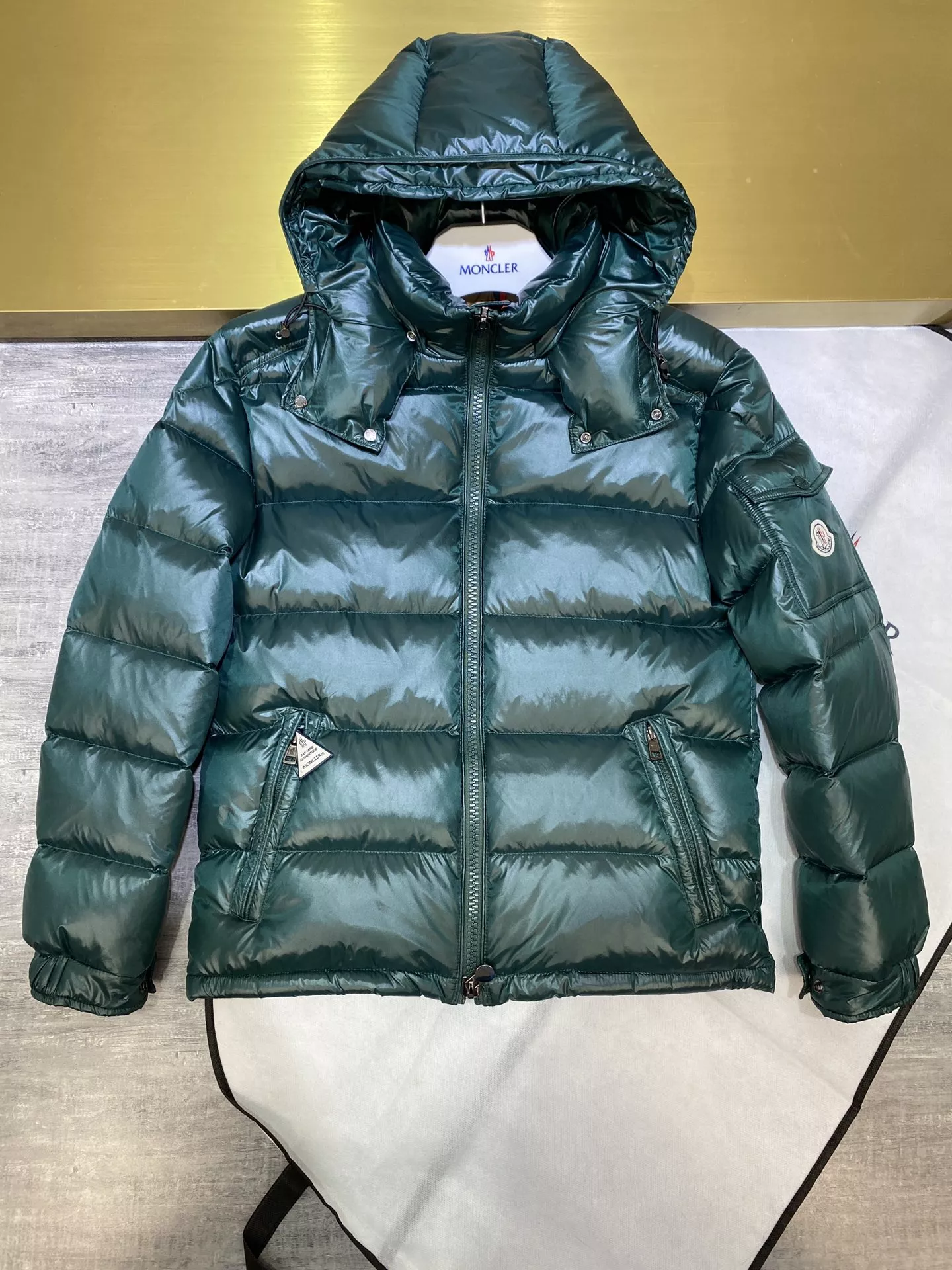 Moncler Unisex Down Feather Coat Long Sleeved 361425