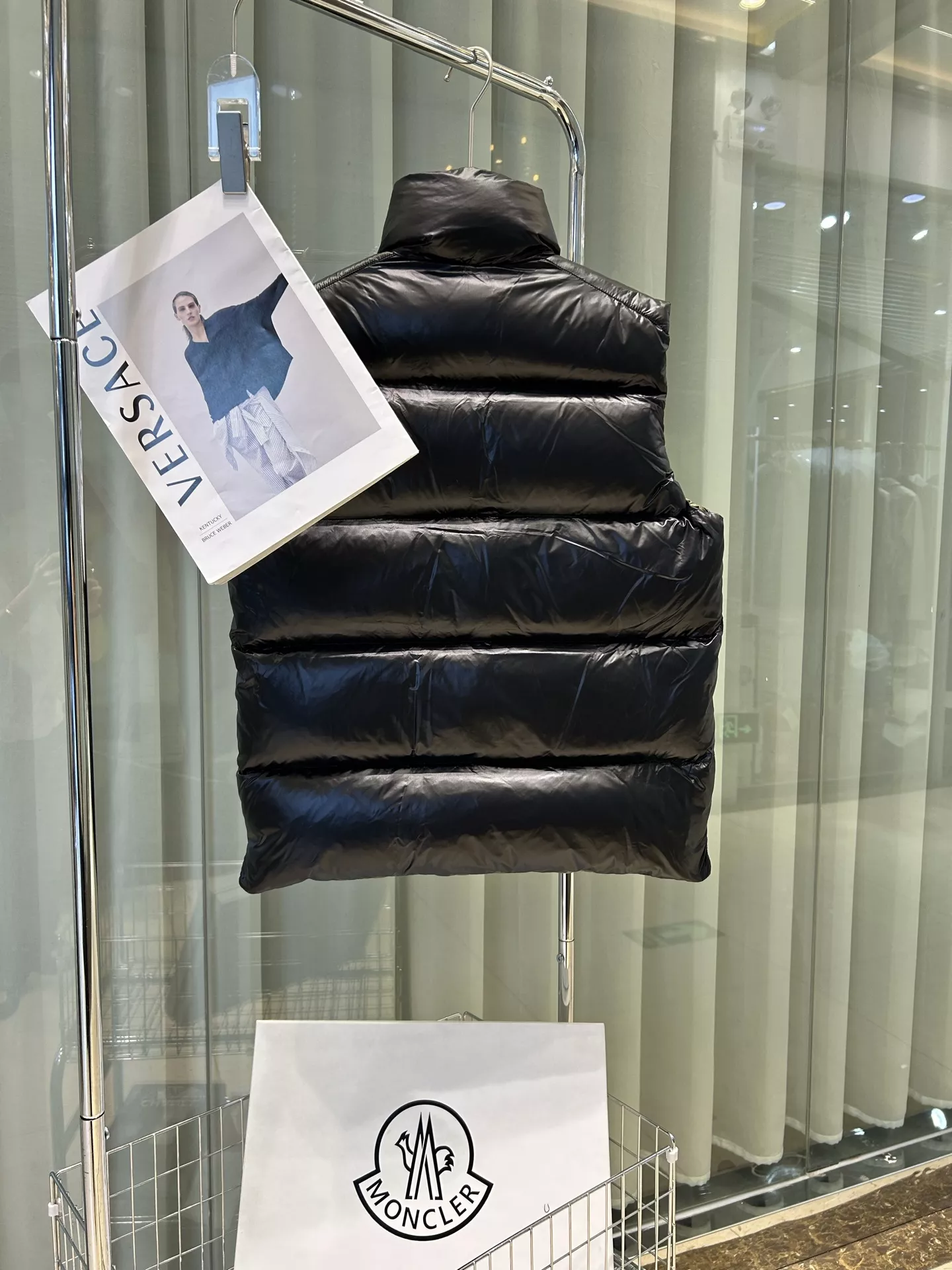 Replica Clothing Moncler Man Down Feather Coat Sleeveless 561511