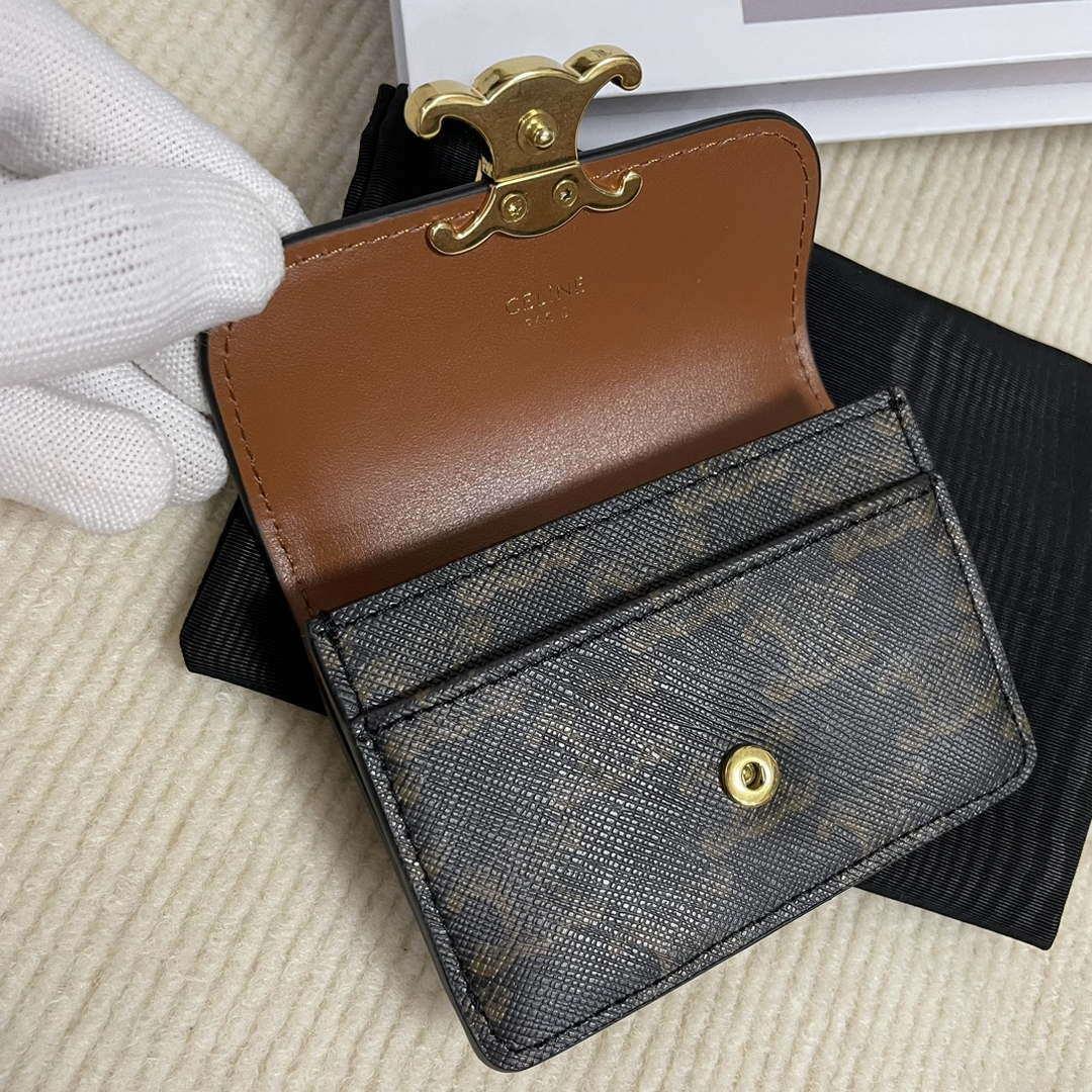 Celine 10I583 Card Holder With Flap Triomphe In Triomphe Canvas Tan