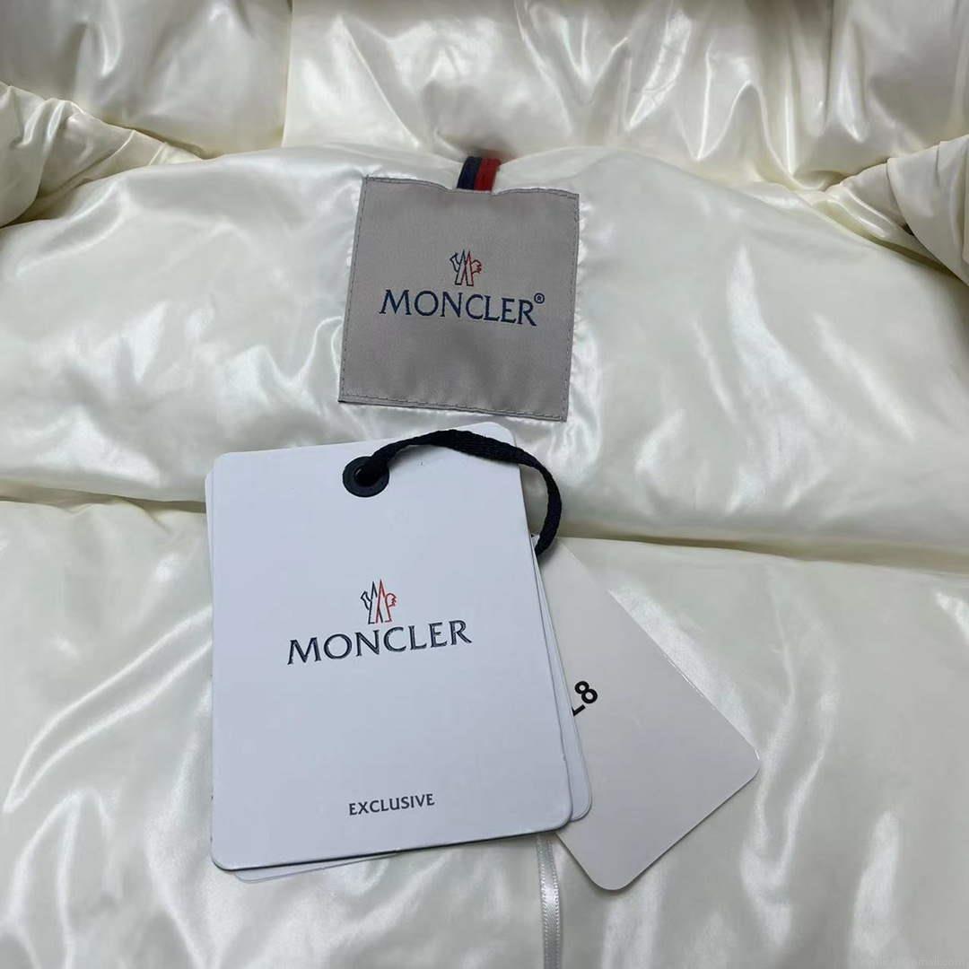 Moncler H20931C Women’s Gaou Down Jacket White 88623