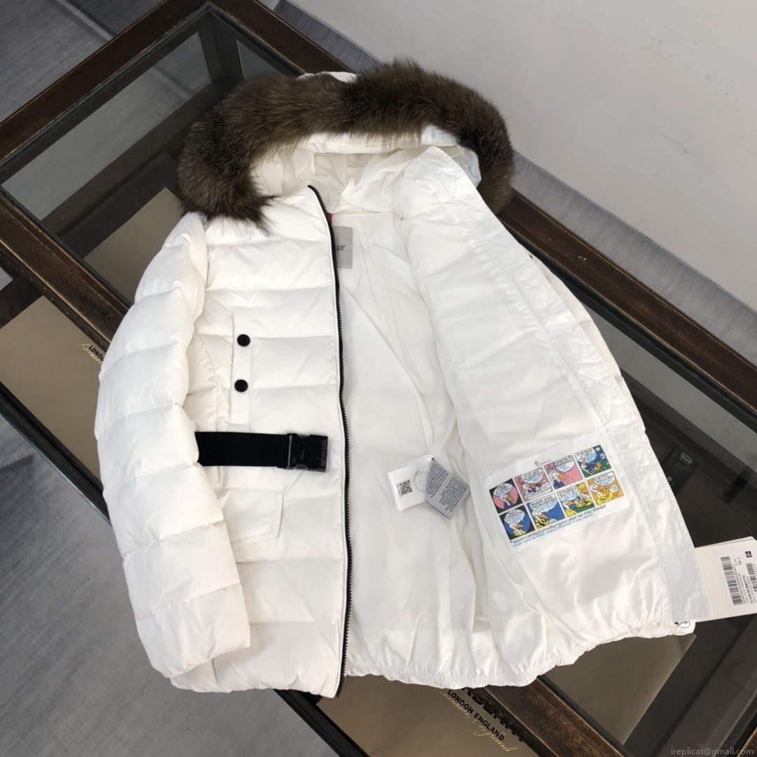 Moncler G20912A Women’s Short Down White 88633