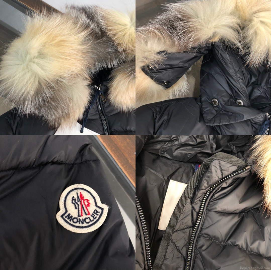 Moncler G20913A Women’s Short Down Black 88637