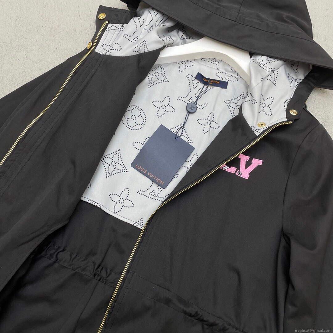 LV 1AAAWD Louis Vuitton Women’s Fashion Clothing Coat L55726