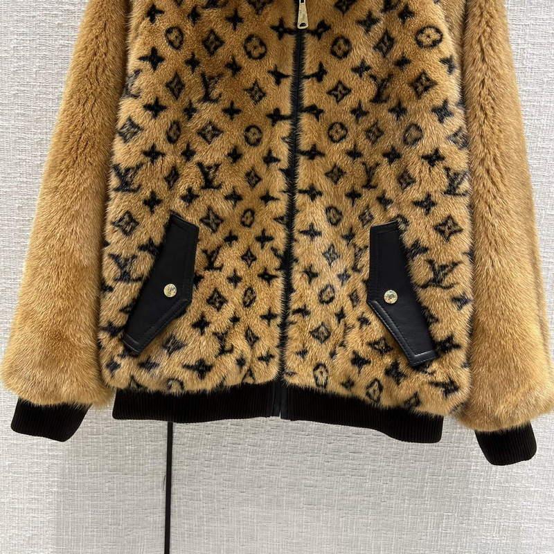 LV 1AAAWD Louis Vuitton Women’s Fashion Clothing Coat L55729