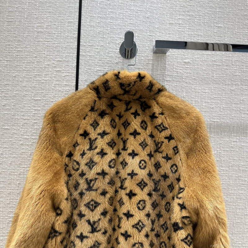 LV 1AAAWD Louis Vuitton Women’s Fashion Clothing Coat L55729