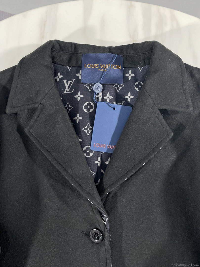 LV 1AAAWE Louis Vuitton Women’s Fashion Clothing Coat L55734