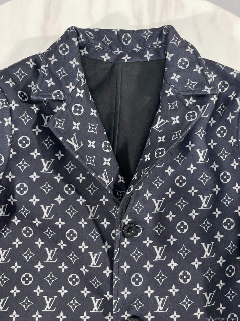 LV 1AAAWE Louis Vuitton Women’s Fashion Clothing Coat L55734