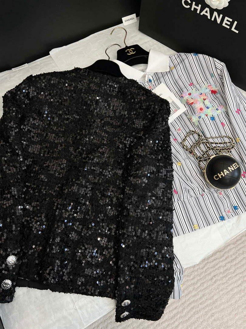 Chanel P73609 Women’s Fashion Clothing Jacket C58713