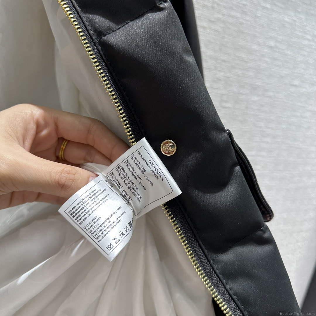 Chanel P73609 Women’s Fashion Clothing Jacket C58717