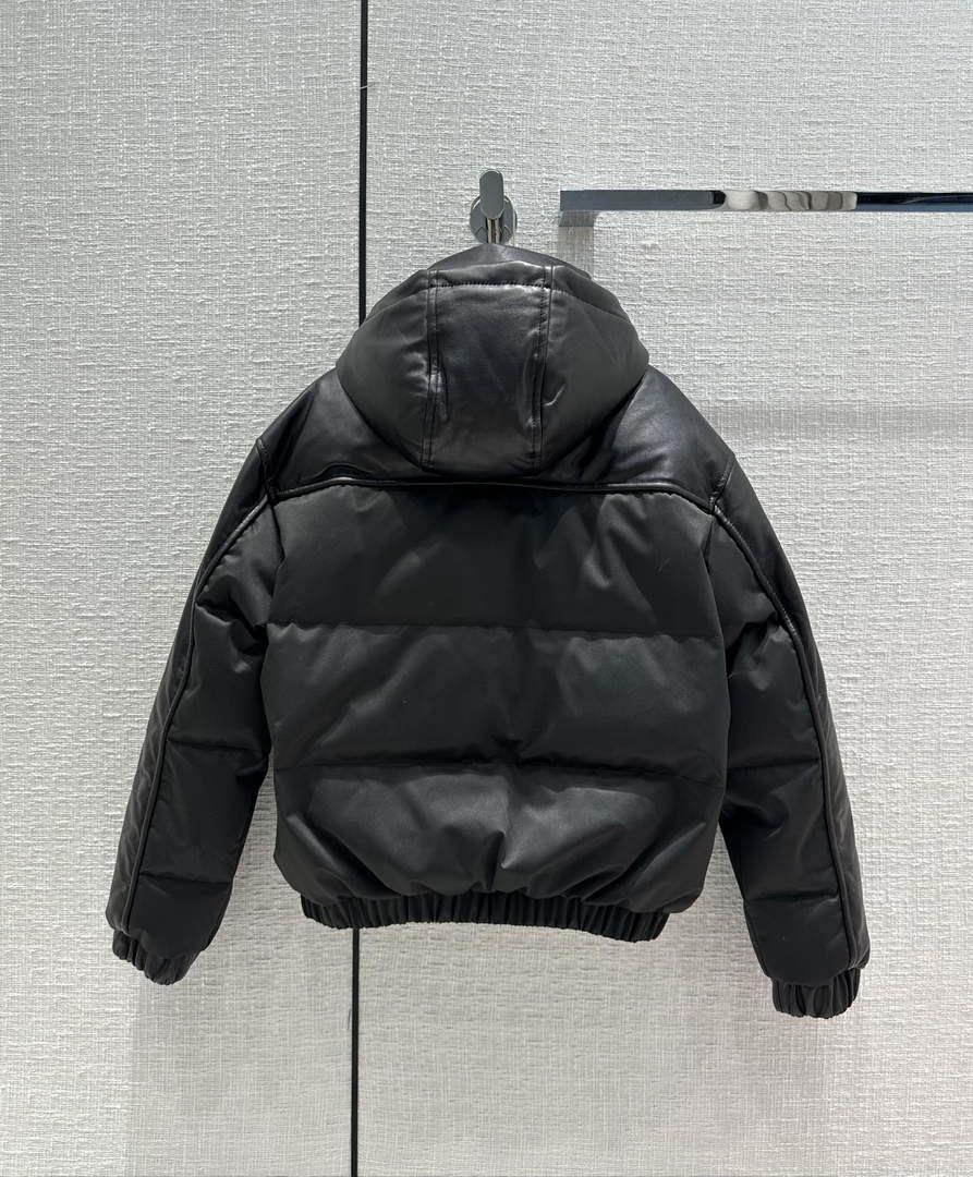 Chanel P73609 Women’s Fashion Clothing Jacket C58717