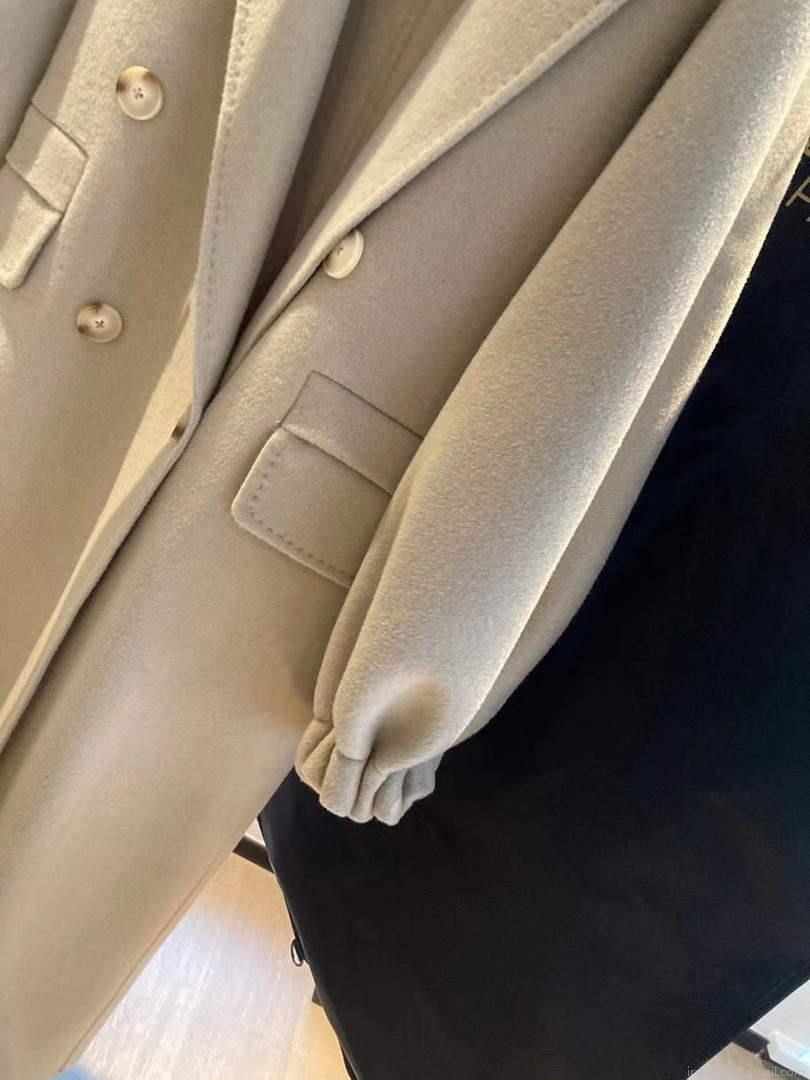 Hermes H2H0129DA0234 Women’s Fashion Clothing Coat H33275