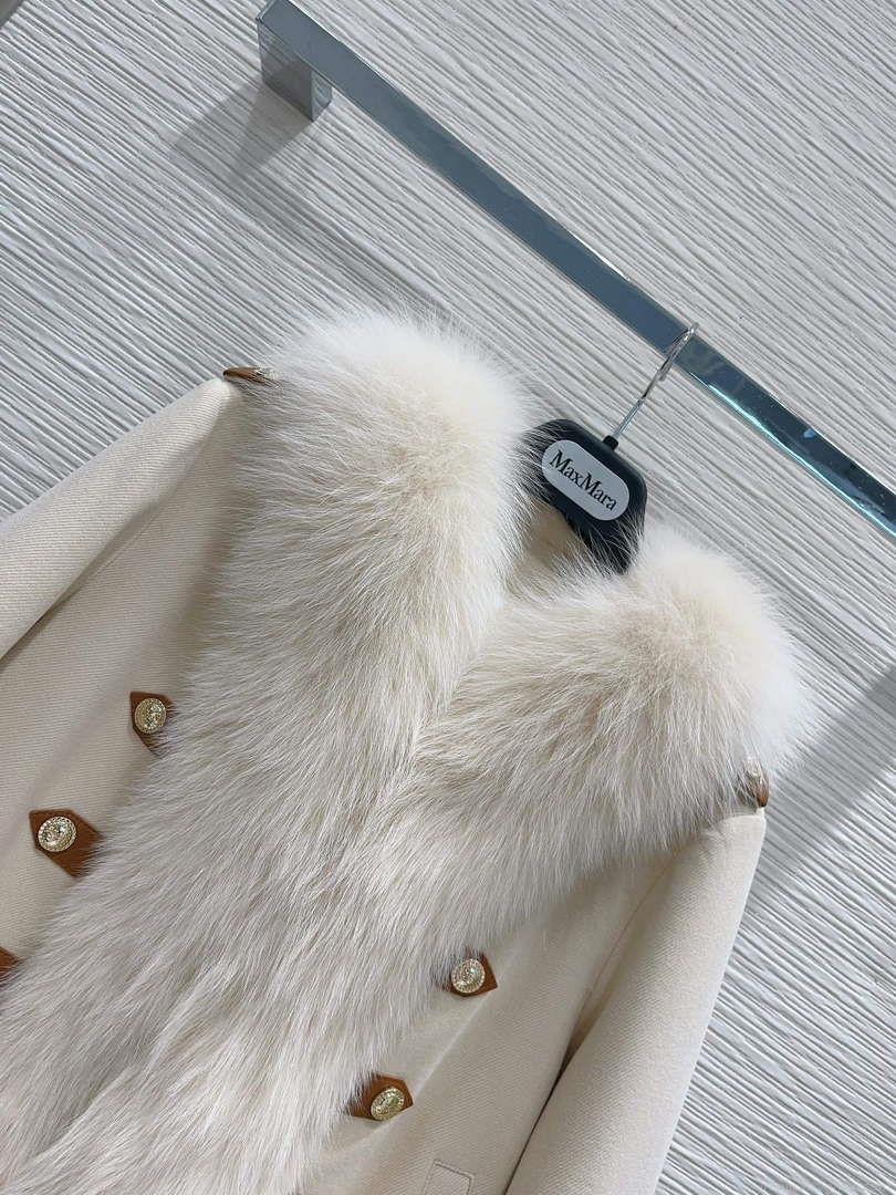 Max Mara Women’s Fashion Clothing Fur Coat M78365