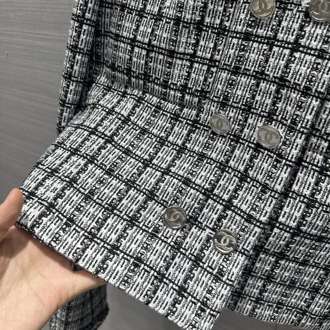Chanel Women’s Fashion Clothing Coat C58823