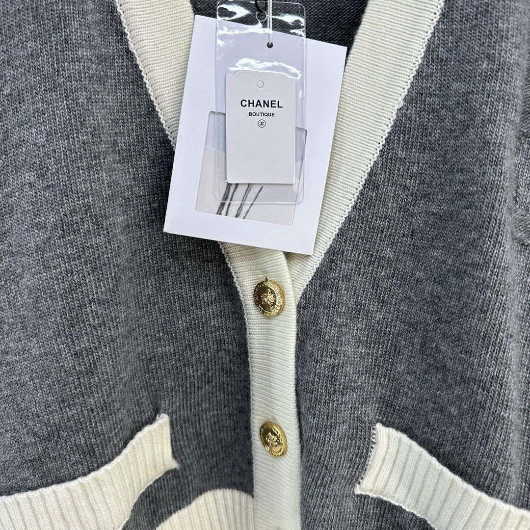 Chanel Women’s Fashion Clothing Knitted sweaters C58832
