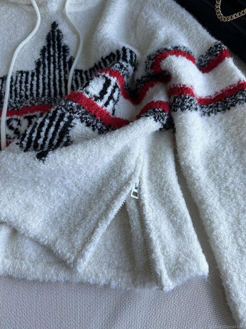 Dior Women’s Fashion Clothing Sweater D38572
