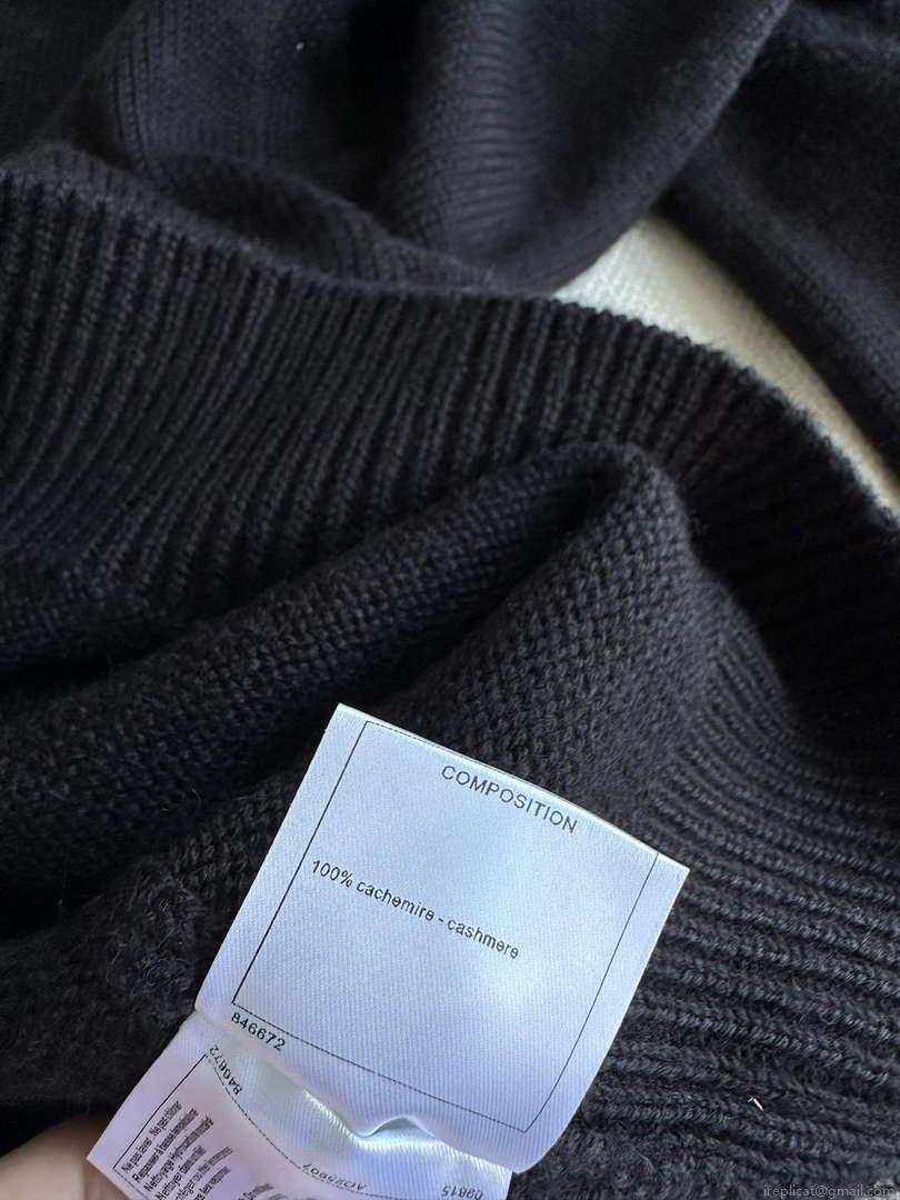 Chanel Women’s Fashion Clothing Sweater CC69142