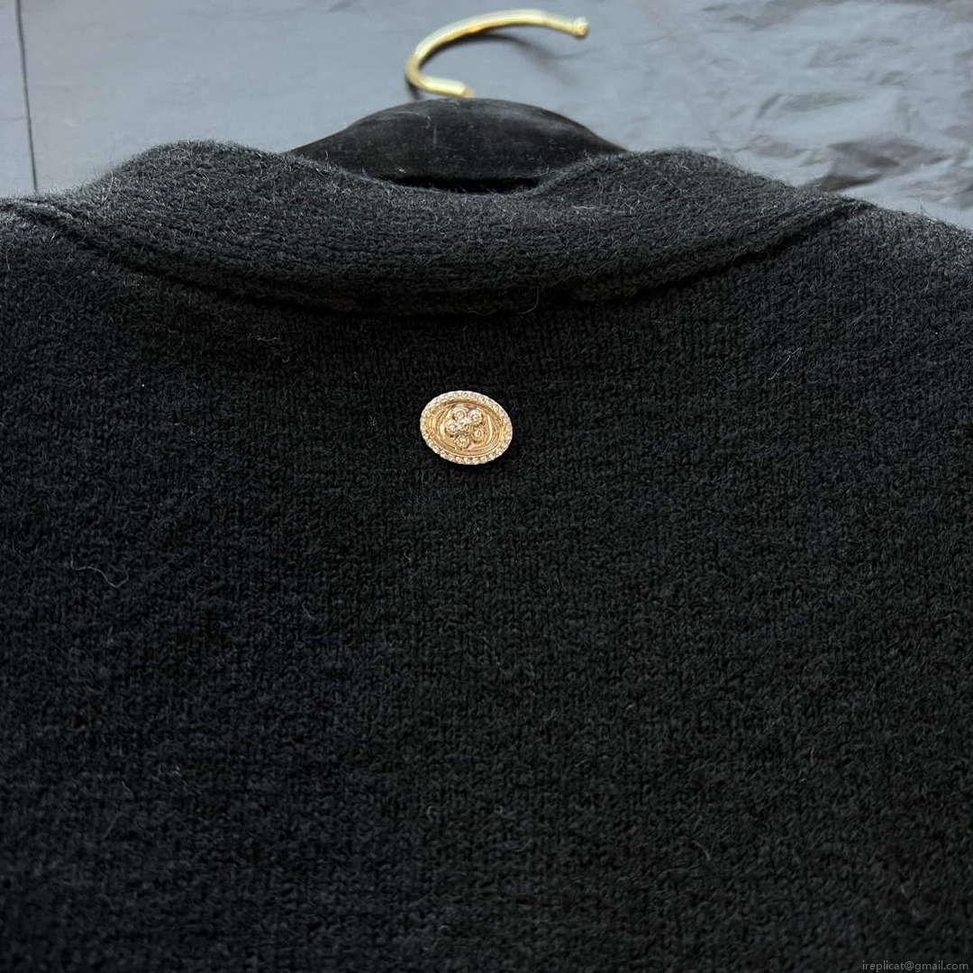 Chanel Women’s Fashion Clothing Sweater CC69154