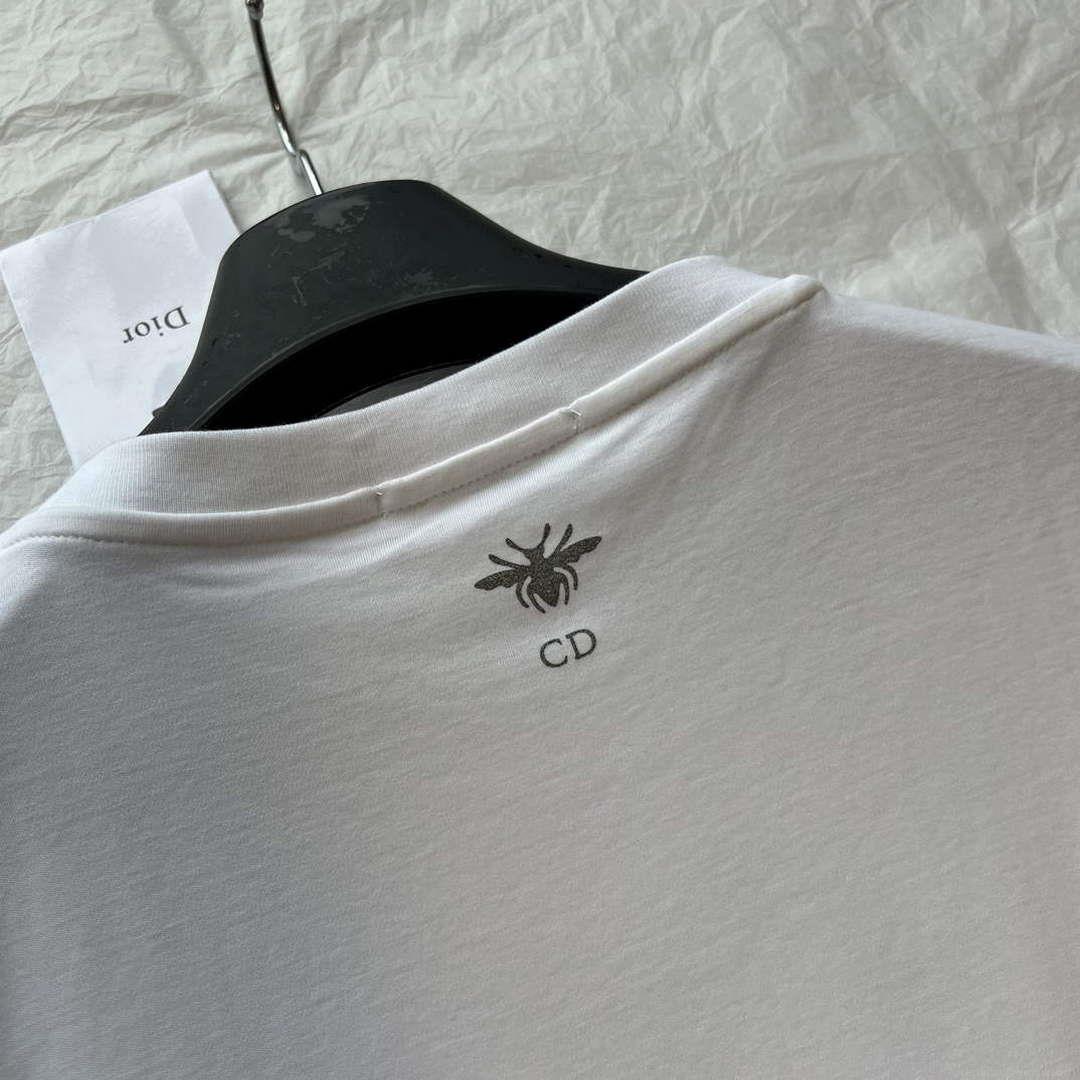 Dior Women’s T-shirt Fashion Clothing D82561