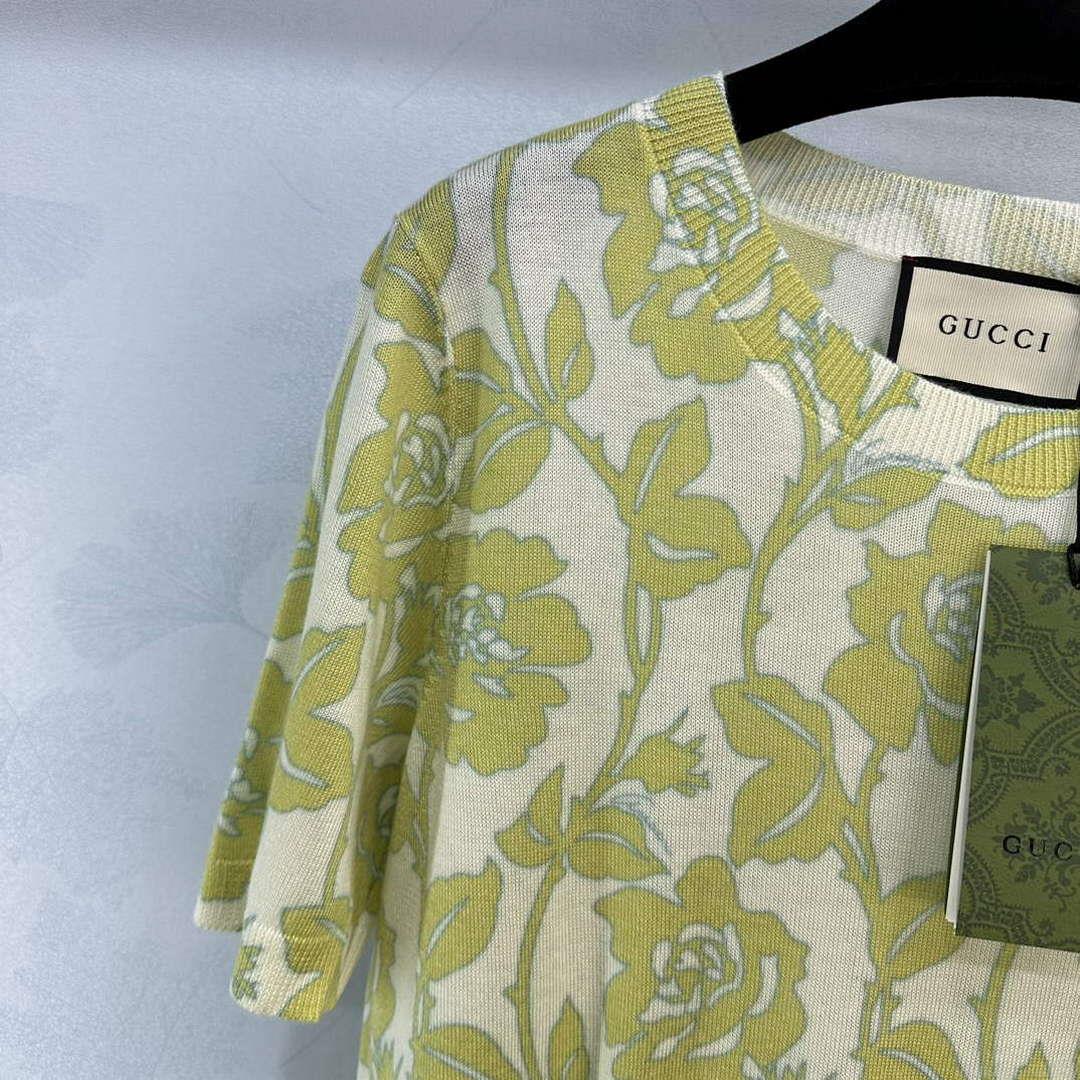 Gucci Women’s T-shirt Fashion Clothing G68520